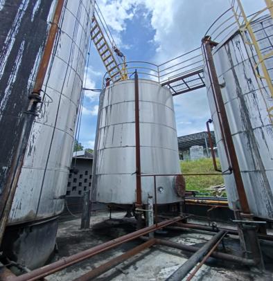 Tanques verticais de CAP e polímeros da unidade